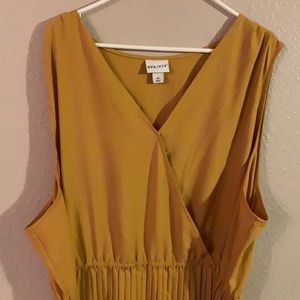 Ava & Viv 4x Golden rod dress